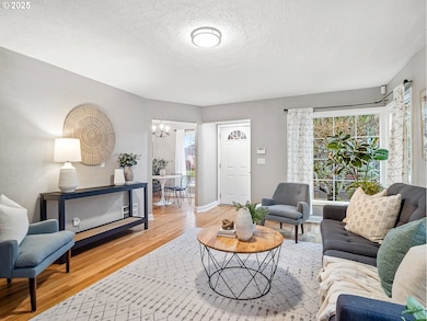 2016 NE Dekum St, Portland, OR 97211 - photo 6