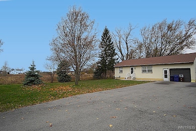 4449 Saunders Sett Rd N, Cambria, NY 14094 - photo 2