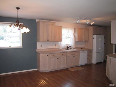 409 Lincoln St, Princeton, IN 47670 - photo 3