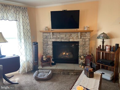 303 Bayberry Ln, Williamstown, NJ 08094 - photo 4