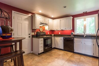 81 Union Rd, Stratham, NH 03885 - photo 5