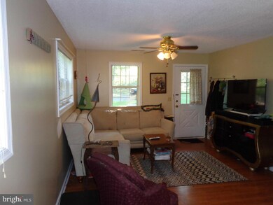 9195 Weslyn Dr, Rixeyville, VA 22737 - photo 3