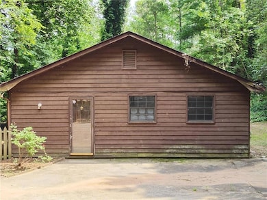 418 Honeysuckle Ln, Stockbridge, GA 30281 - photo 2