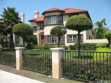 Front view 1