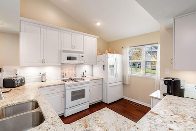 5826 Lookout Blvd unit 5826, Grove City, OH 43123 - photo 3