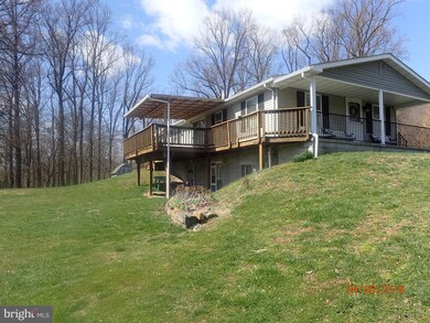 3718 S Mountain Rd, Knoxville, MD 21758 - photo 2