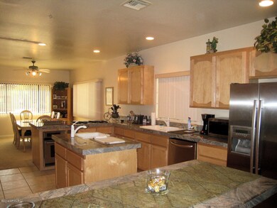 Beautiful Gourmet Kitchen - HUGE