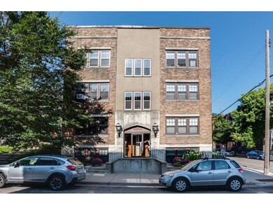 1900-Stevens-Ave-001
