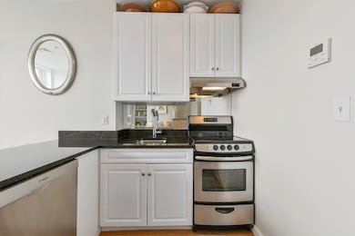 483 Beacon St unit 83, Boston, MA 02115 - photo 4