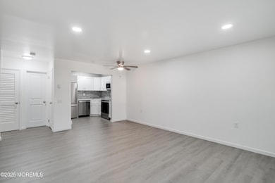 10D Hamilton Ln unit D, Whiting, NJ 08759 - photo 5