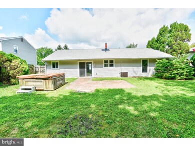 7 Regulus Dr, Blackwood, NJ 08012 - photo 2