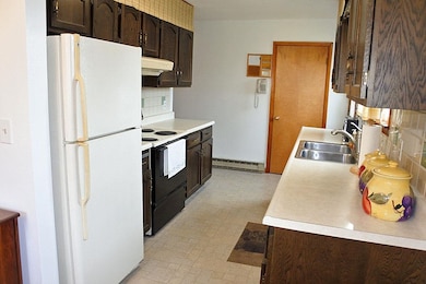 113 Pleasant Heights, West Rutland, VT 05777 - photo 3