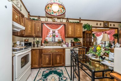 179 Slocum Rd, North Dartmouth, MA 02747 - photo 2