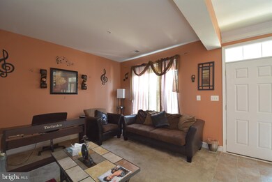 515 Touchdown Dr, Hyattsville, MD 20785 - photo 4