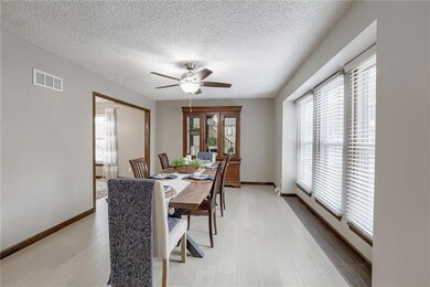 6936 Widmer Rd, Shawnee, KS 66216 - photo 5