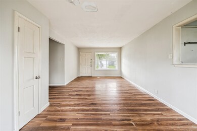 From the opposite angle, the room extends towards