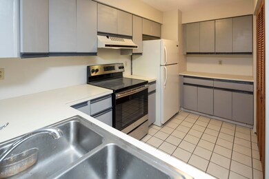 13_Kitchen (3 of 6)
