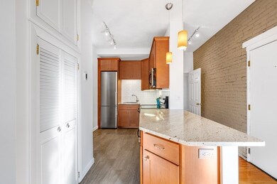 8 Battery St unit 14, Boston, MA 02109 - photo 4