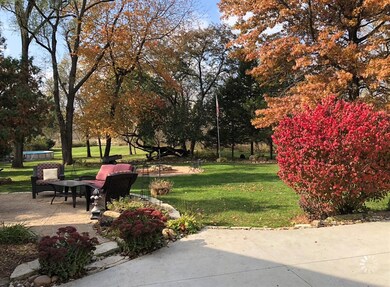 2060 Sylvia Ave NE, Cedar Rapids, IA 52402 - photo 4