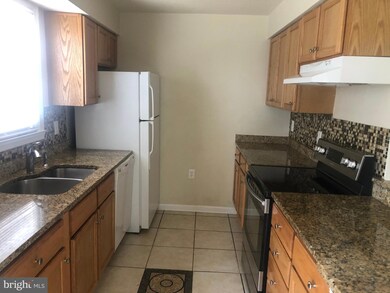 9101 Wharton Ct, Manassas, VA 20110 - photo 3