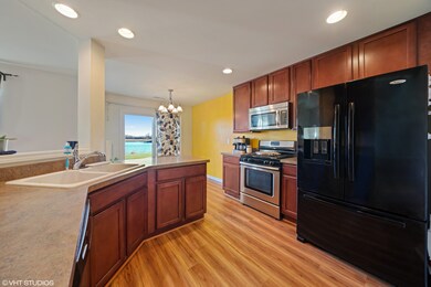 New Floors and Upgraded Whirlpool appliances !