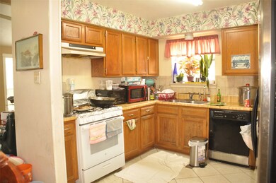 9510 Kingsvalley St, Houston, TX 77075 - photo 4