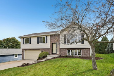 11-web-or-mls-Windsor Pl-S2410-011