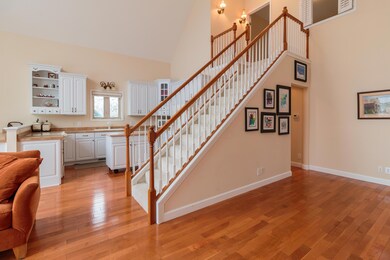 Center Staircase to loft