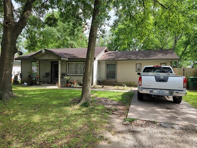 6938 Jay St, Houston, TX 77028 - photo 2