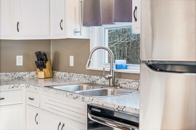 23-web-or-mls-245-abbott-rd