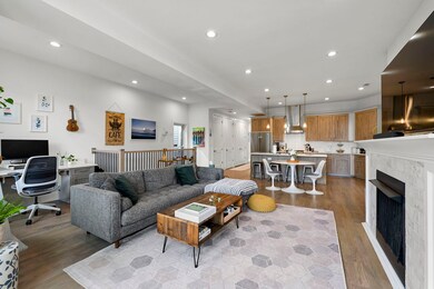 3432 W Belden Ave unit 2, Chicago, IL 60647 - photo 6