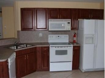 4686 NW 111th Ct, Doral, FL 33178 - photo 2