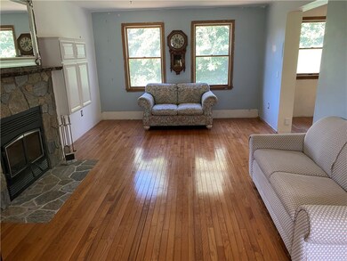 12 Sycamore Dr, Westerly, RI 02891 - photo 5