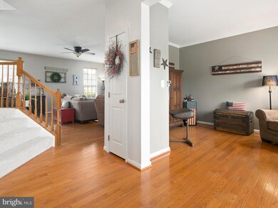 2467 Five Fathom Cir, Woodbridge, VA 22191 - photo 6