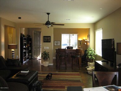 3072 Harrison listing 008