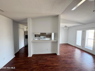 902 Litchfield Way unit K, Wilmington, NC 28405 - photo 4