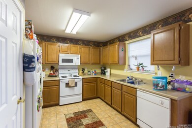 10510 Marengo Ln, San Antonio, TX 78254 - photo 6