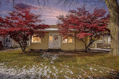 2867 Sharon Ave SW, Wyoming, MI 49519 - photo 2