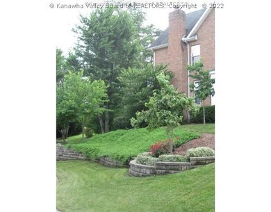 601 Wildrose Ln, Scott Depot, WV 25560 - photo 2