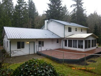17205 E Lake Goodwin Rd, Stanwood, WA 98292 - photo 2