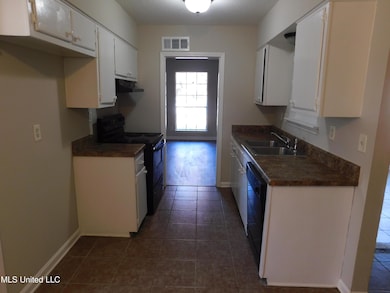 2775 Normandy Cove, Horn Lake, MS 38637 - photo 3