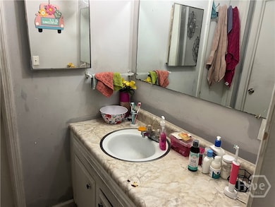 316 W Moring St, Swainsboro, GA 30401 - photo 5