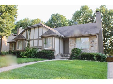 1224 NW Village Dr, Blue Springs, MO 64015 - photo 2