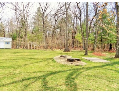 431 Johnny Appleseed Ln, Leominster, MA 01453 - photo 3