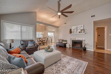 8563 Laurel Trails Dr, Houston, TX 77095 - photo 3