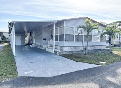 110 Mount Curve Ave NE unit 16, Saint Petersburg, FL 33702 - photo 2