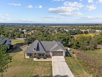 139 Timber Valley Ln, Weatherford, TX 76085 - photo 3