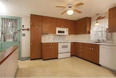 45 Holliston St, Quincy, MA 02169 - photo 4