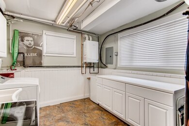 565 E Park Ave, Elmhurst, IL 60126 - photo 6