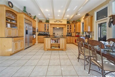 Open Kitchen area with a Gourmet island